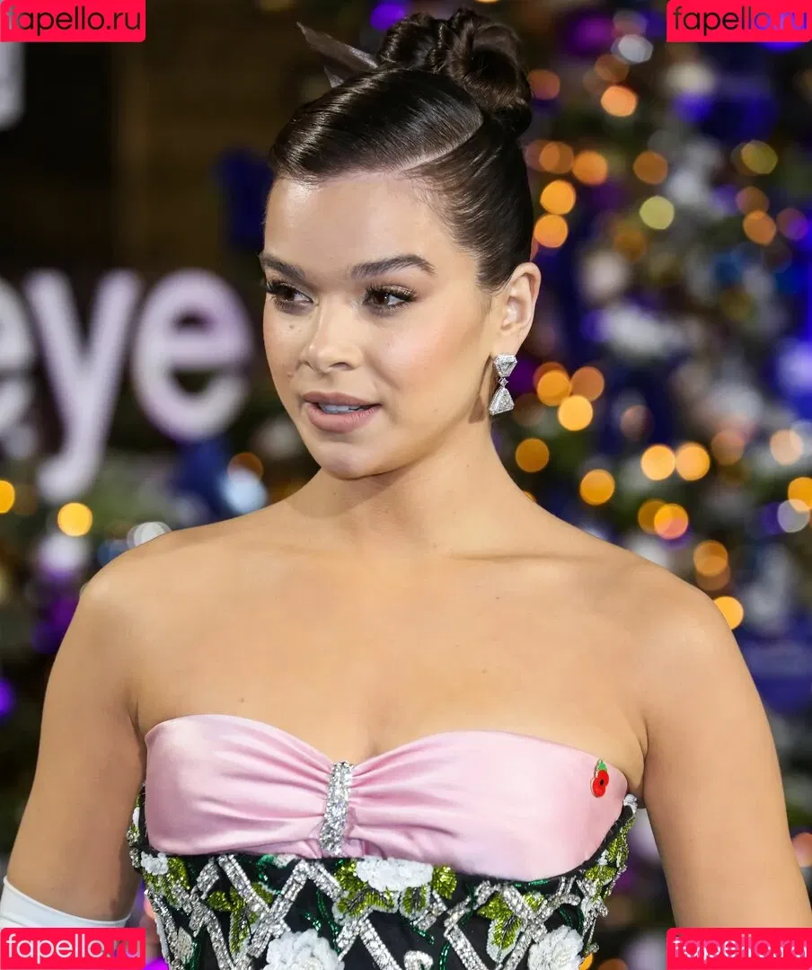 Hailee Steinfeld Onlyfans Photo Gallery 