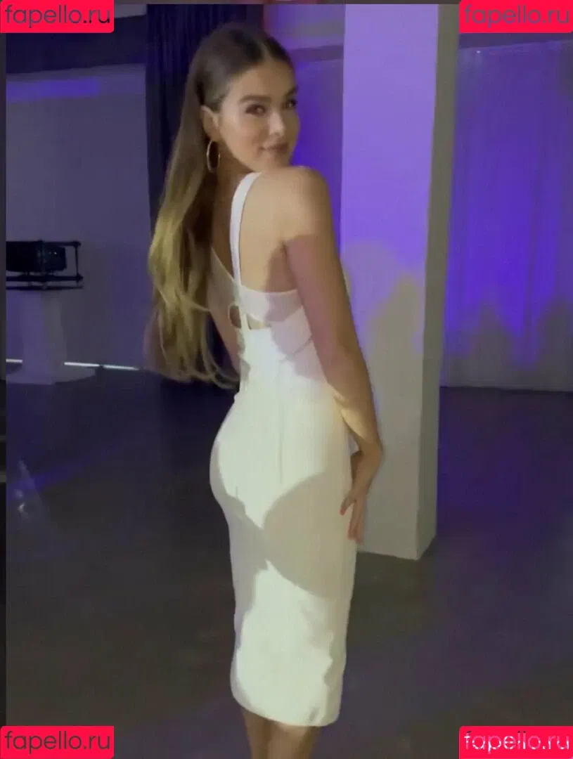 Hailee Steinfeld Onlyfans Photo Gallery 