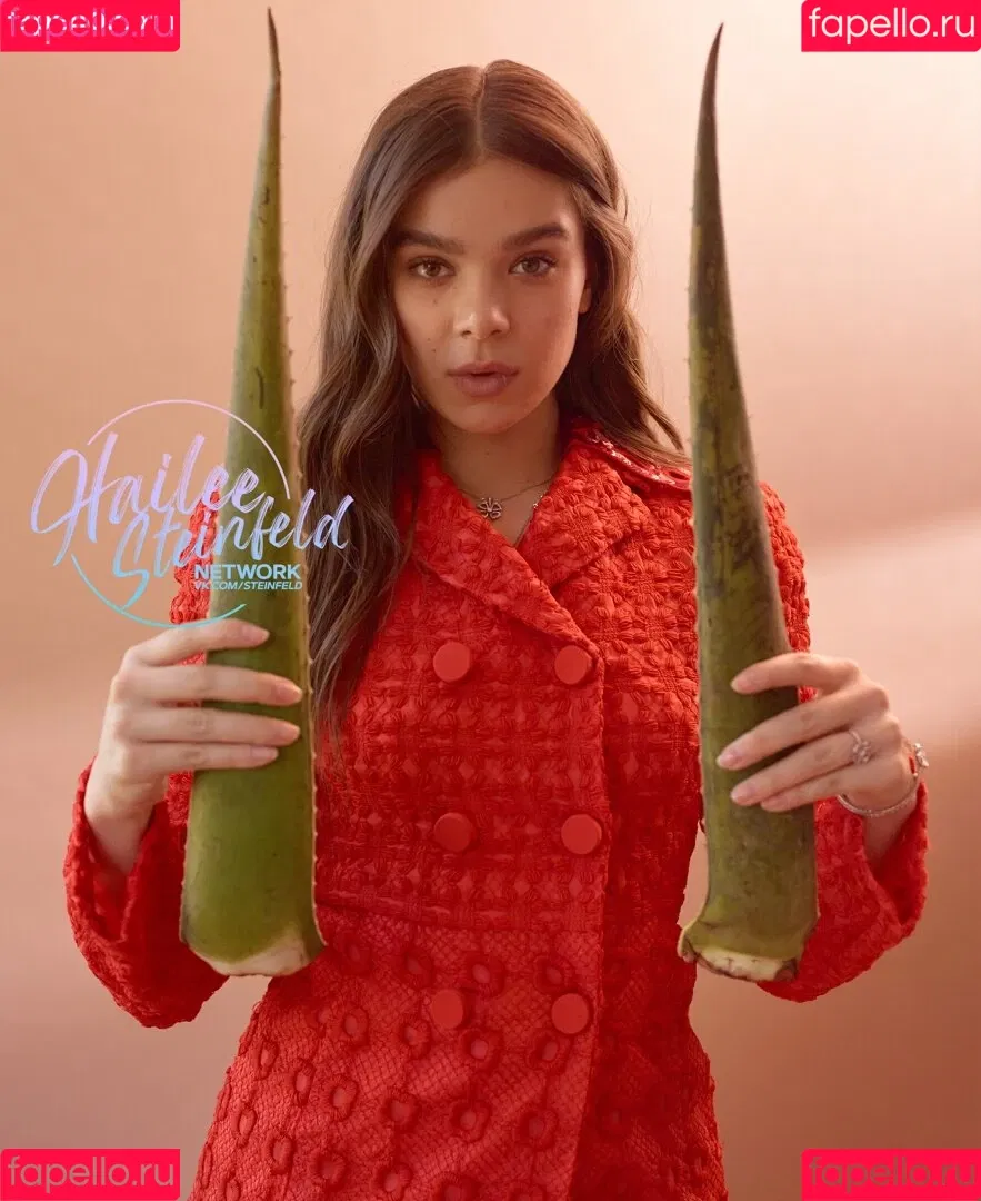 Hailee Steinfeld Onlyfans Photo Gallery 