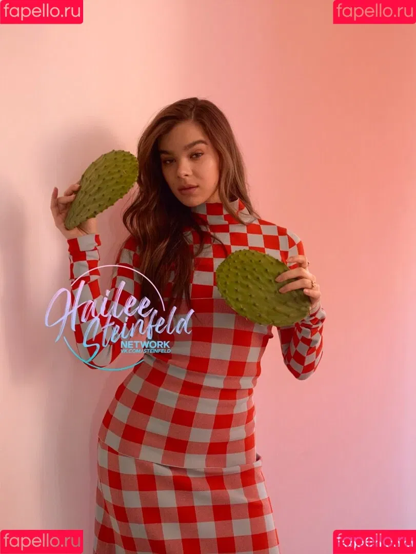 Hailee Steinfeld Onlyfans Photo Gallery 