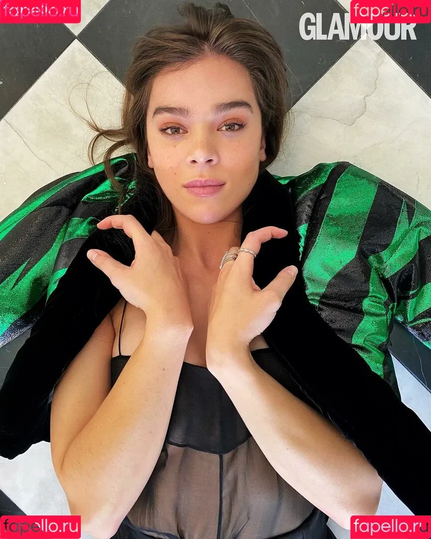 Hailee Steinfeld Onlyfans Photo Gallery 