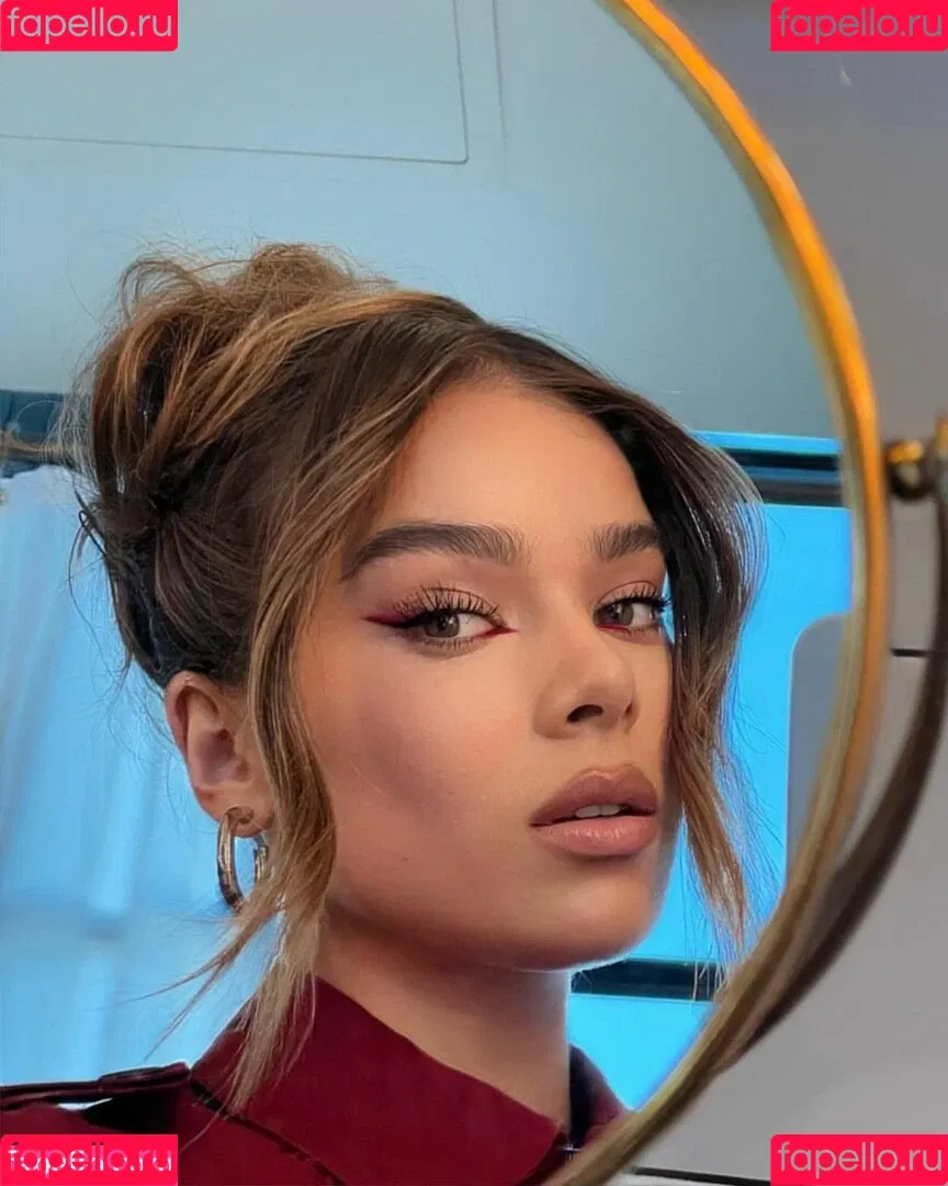 Hailee Steinfeld Onlyfans Photo Gallery 