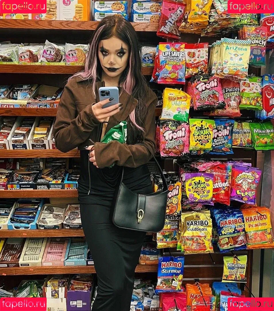 Hailee Steinfeld Onlyfans Photo Gallery 
