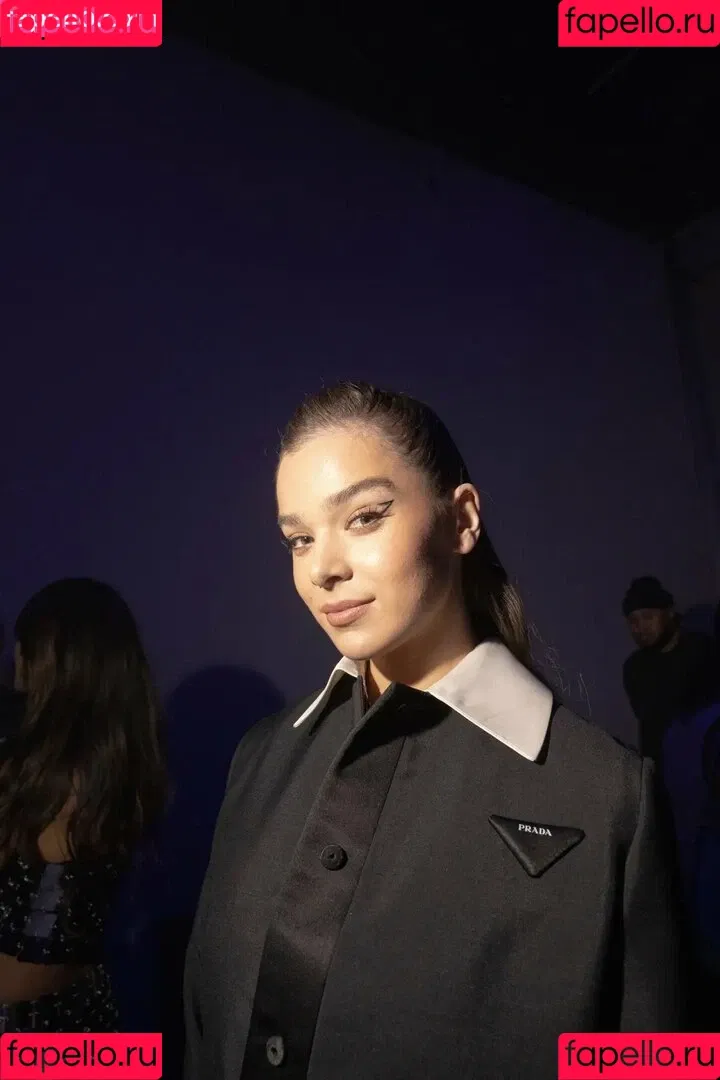 Hailee Steinfeld Onlyfans Photo Gallery 