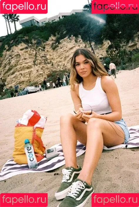 Hailee Steinfeld Onlyfans Photo Gallery 