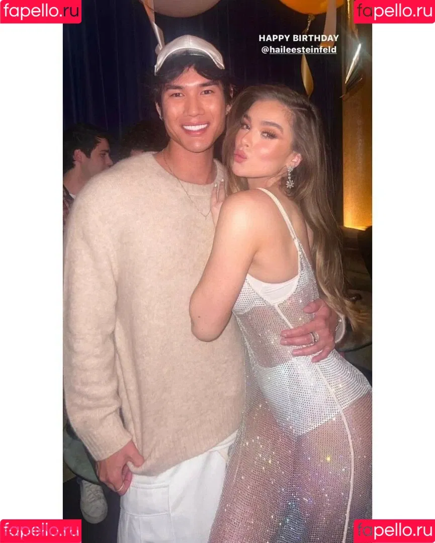 Hailee Steinfeld Onlyfans Photo Gallery 