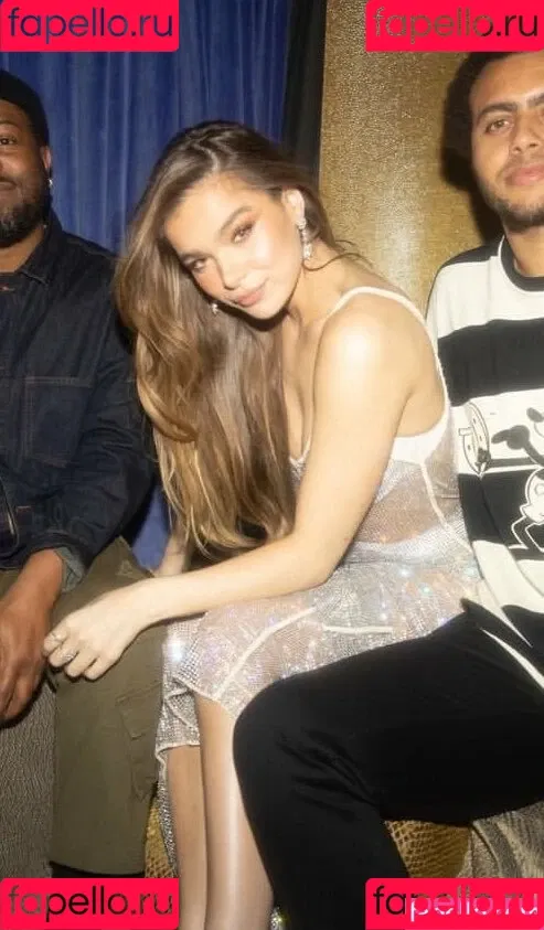 Hailee Steinfeld Onlyfans Photo Gallery 