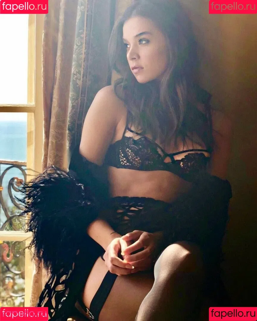 Hailee Steinfeld Onlyfans Photo Gallery 