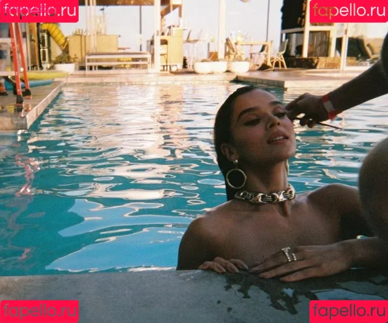 Hailee Steinfeld Onlyfans Photo Gallery 