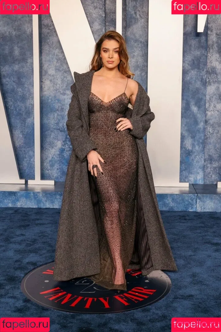 Hailee Steinfeld Onlyfans Photo Gallery 