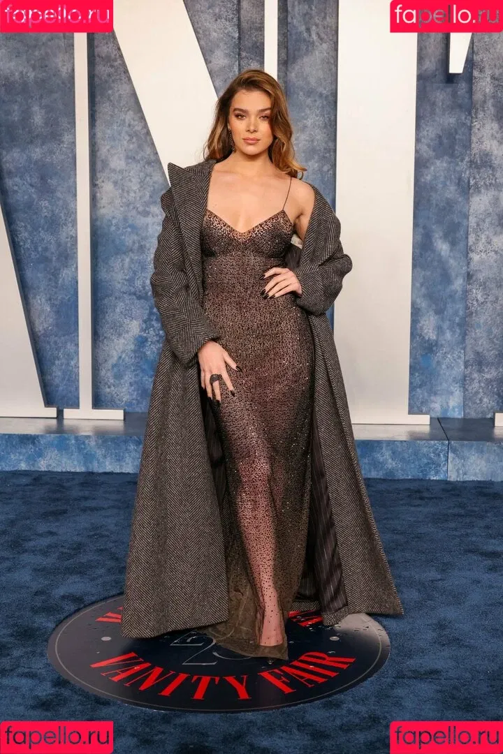Hailee Steinfeld Onlyfans Photo Gallery 