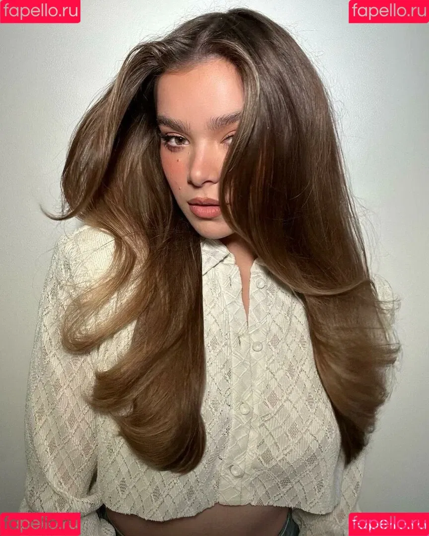 Hailee Steinfeld Onlyfans Photo Gallery 