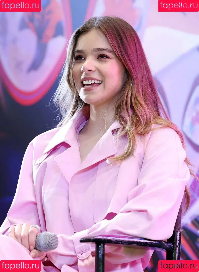 Hailee Steinfeld Onlyfans Photo Gallery 