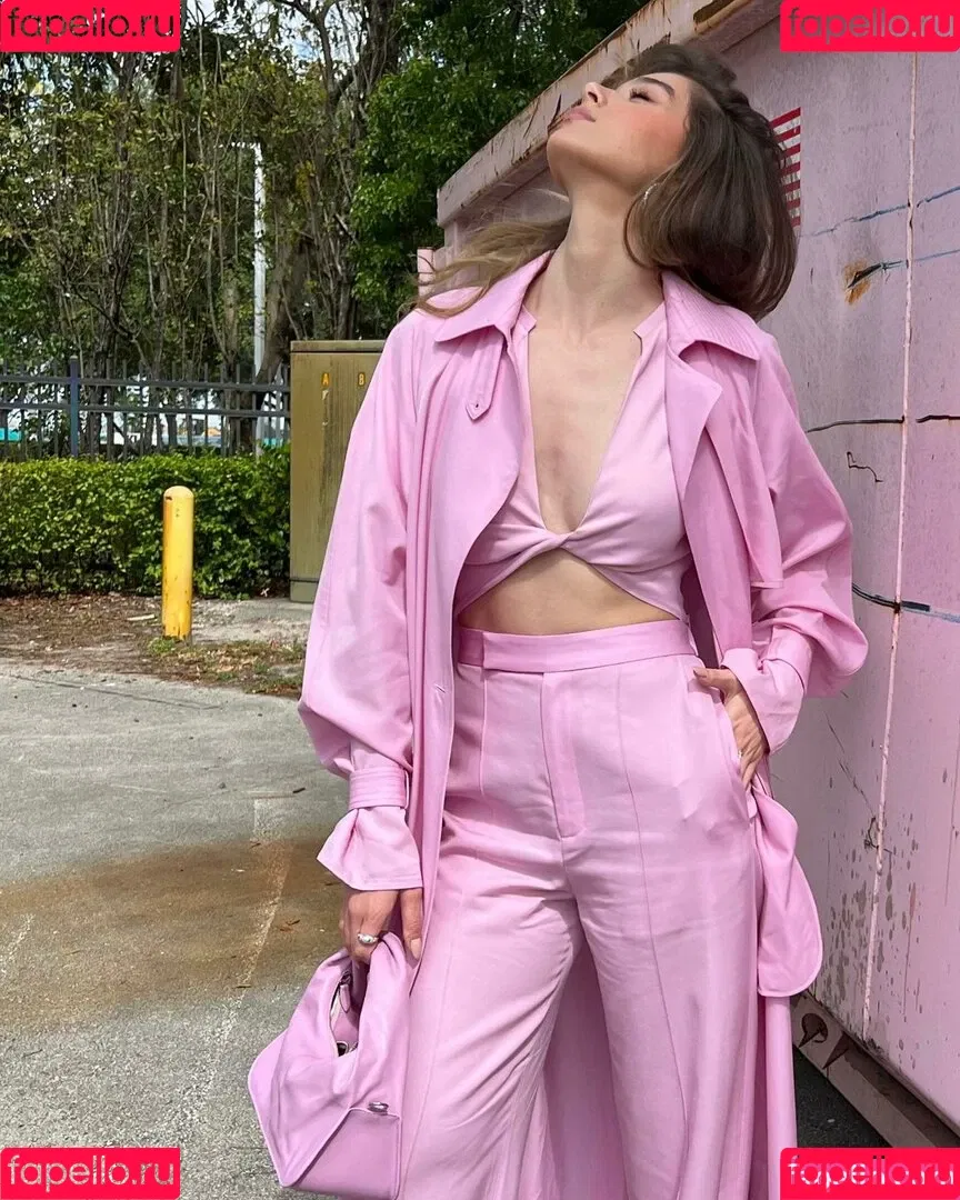 Hailee Steinfeld Onlyfans Photo Gallery 