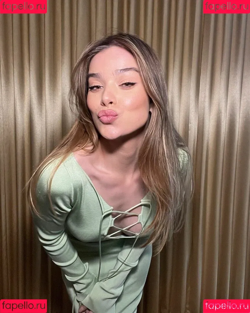 Hailee Steinfeld Onlyfans Photo Gallery 