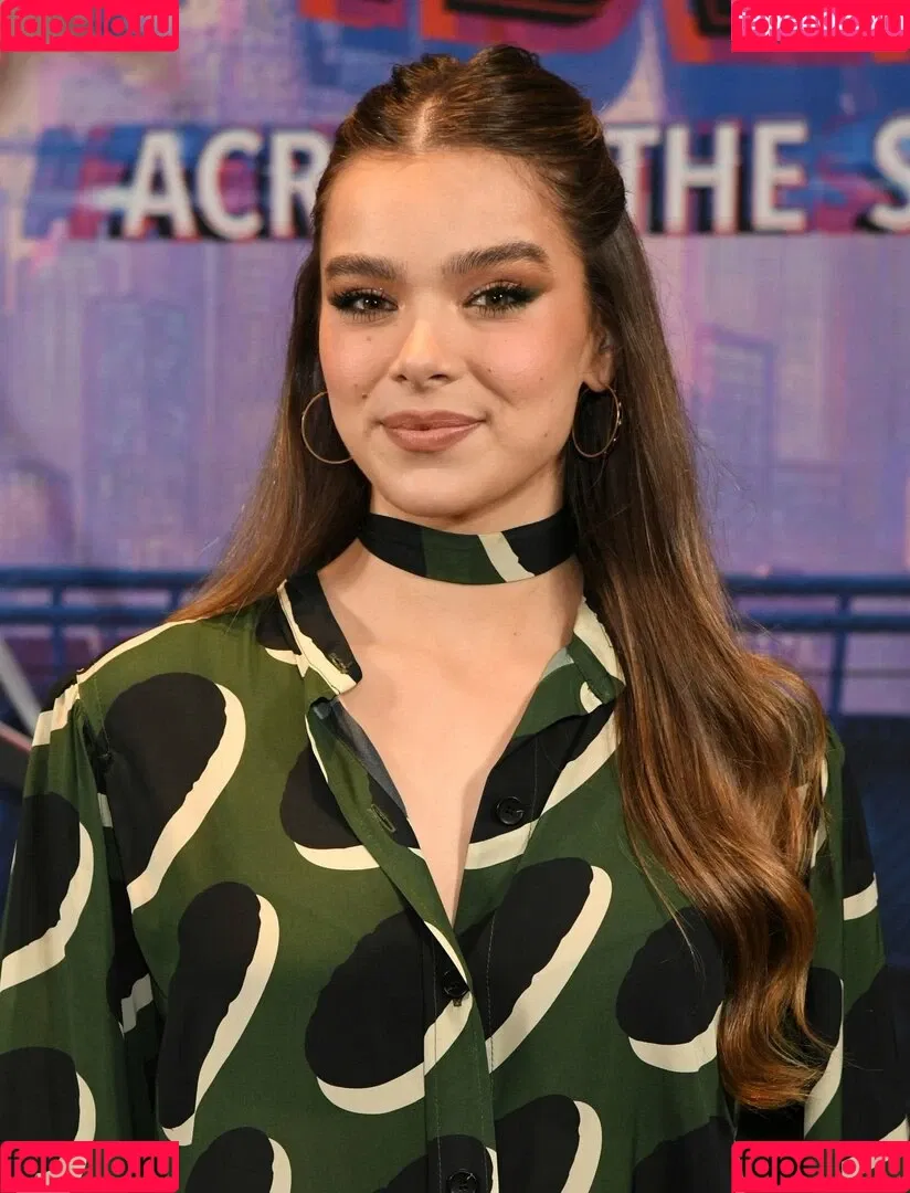 Hailee Steinfeld Onlyfans Photo Gallery 