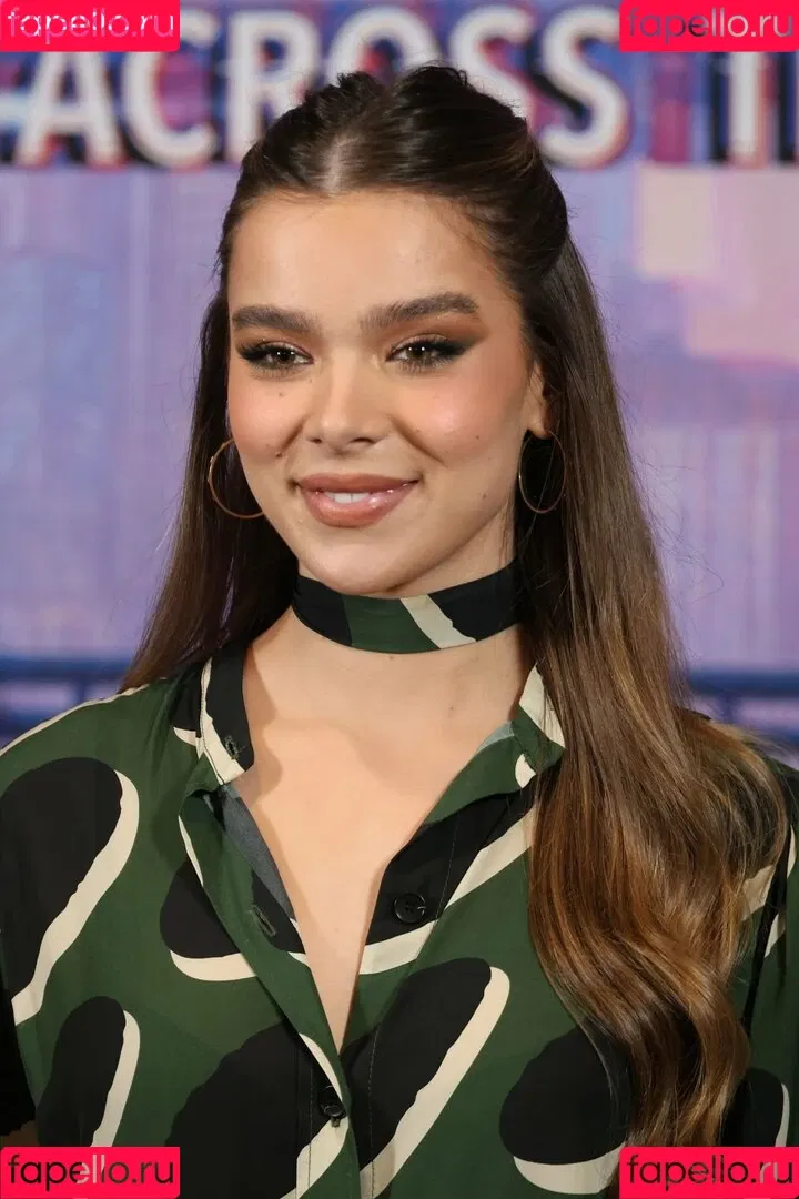 Hailee Steinfeld Onlyfans Photo Gallery 