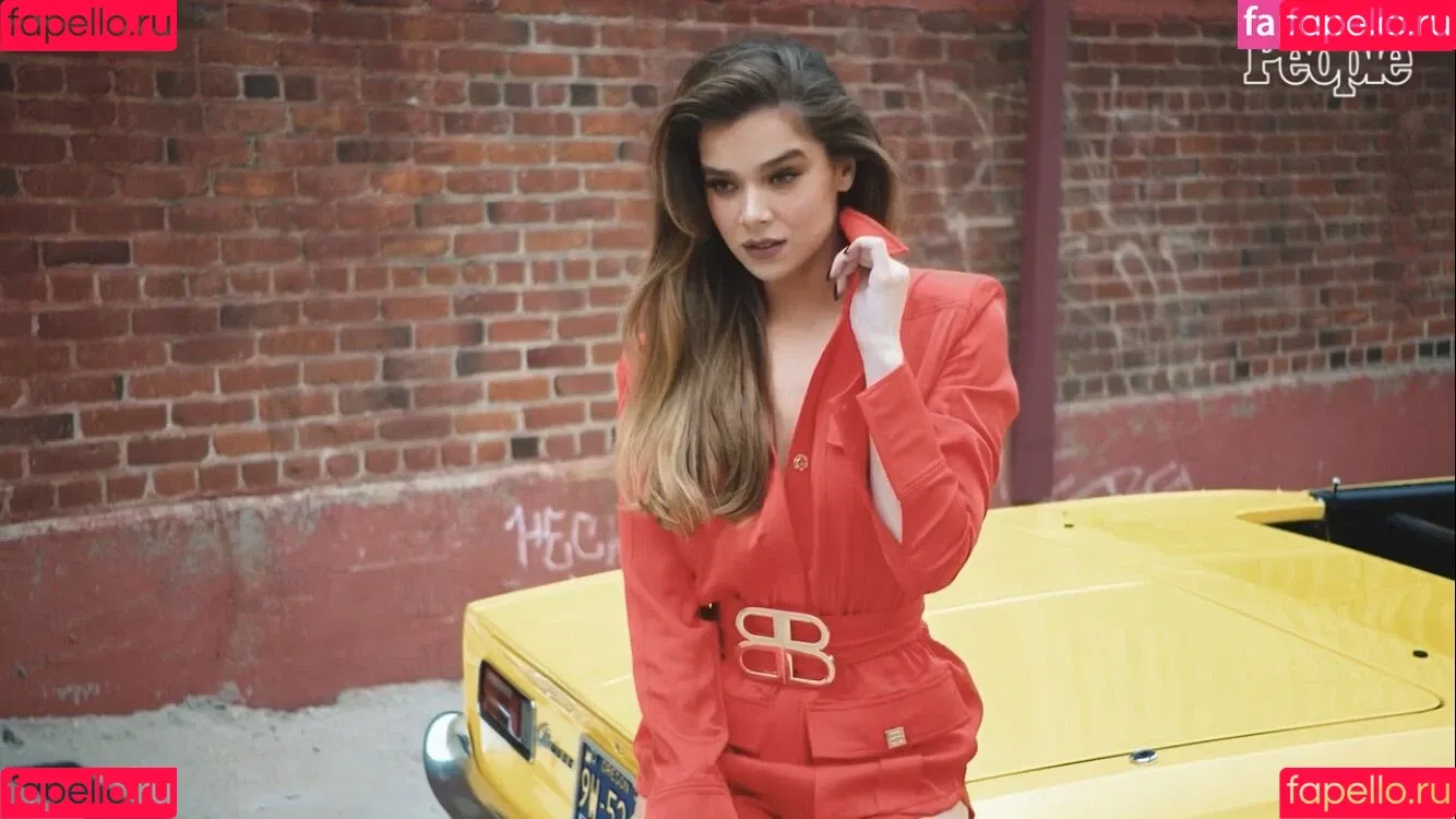 Hailee Steinfeld Onlyfans Photo Gallery 