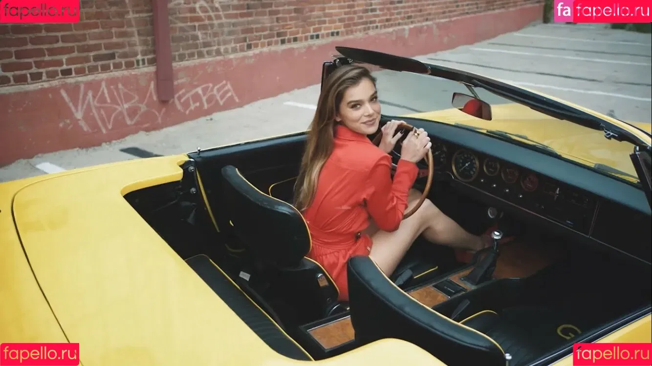 Hailee Steinfeld Onlyfans Photo Gallery 