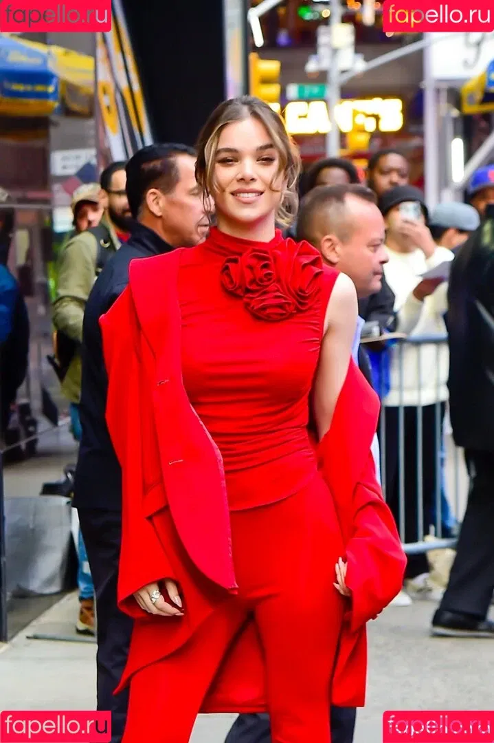 Hailee Steinfeld Onlyfans Photo Gallery 