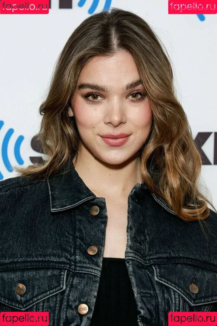 Hailee Steinfeld Onlyfans Photo Gallery 