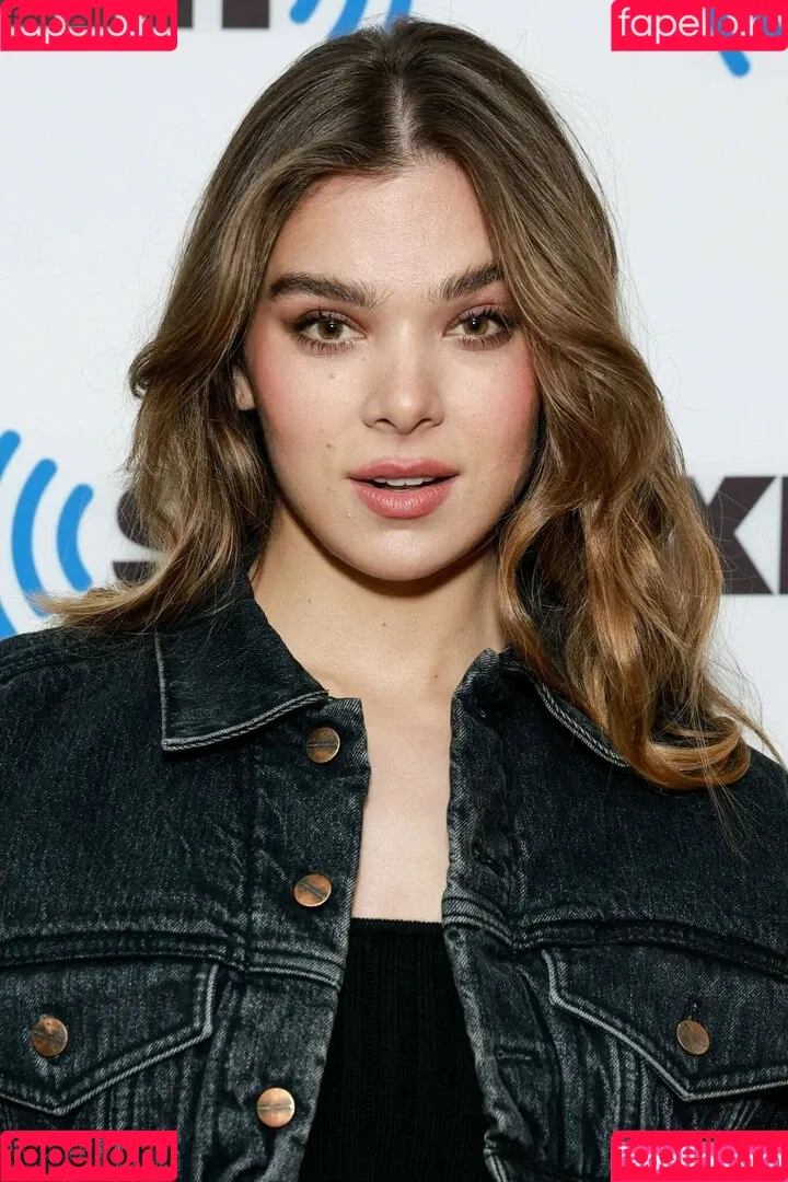 Hailee Steinfeld Onlyfans Photo Gallery 