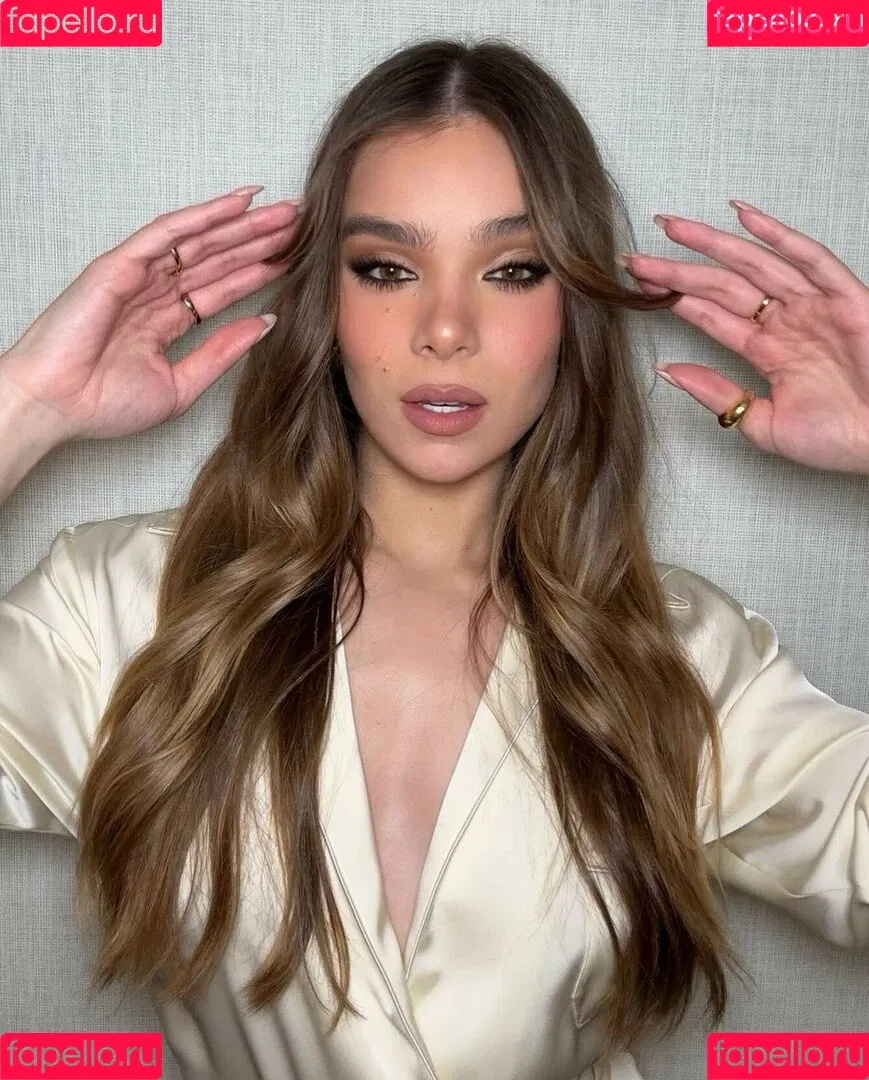 Hailee Steinfeld Onlyfans Photo Gallery 
