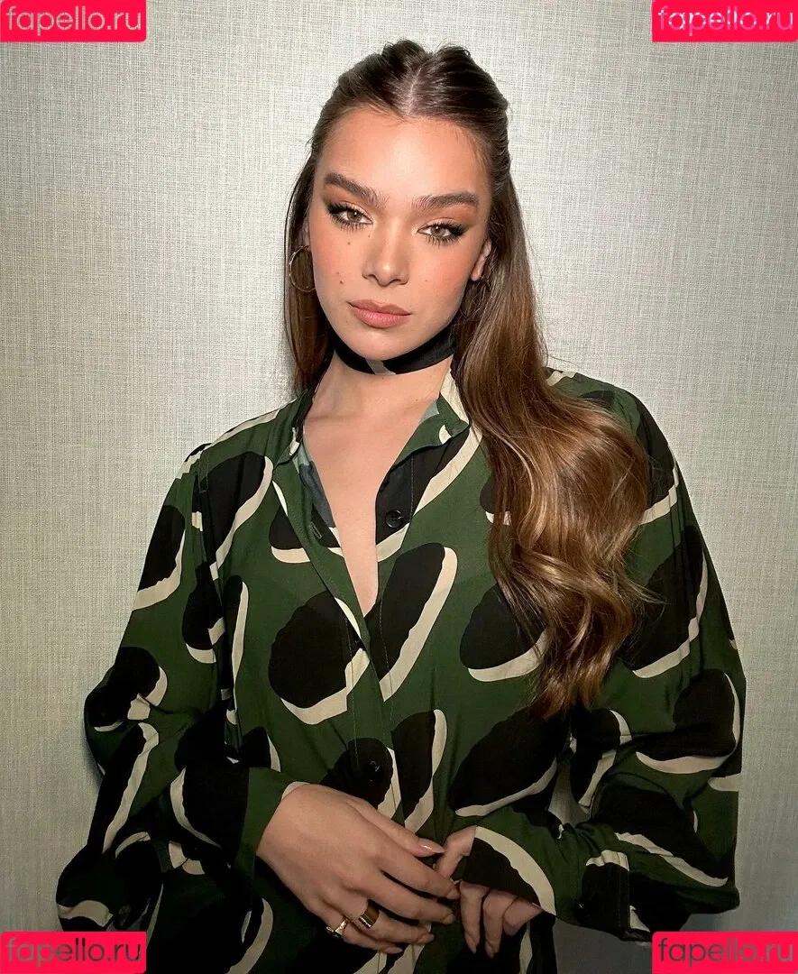 Hailee Steinfeld Onlyfans Photo Gallery 