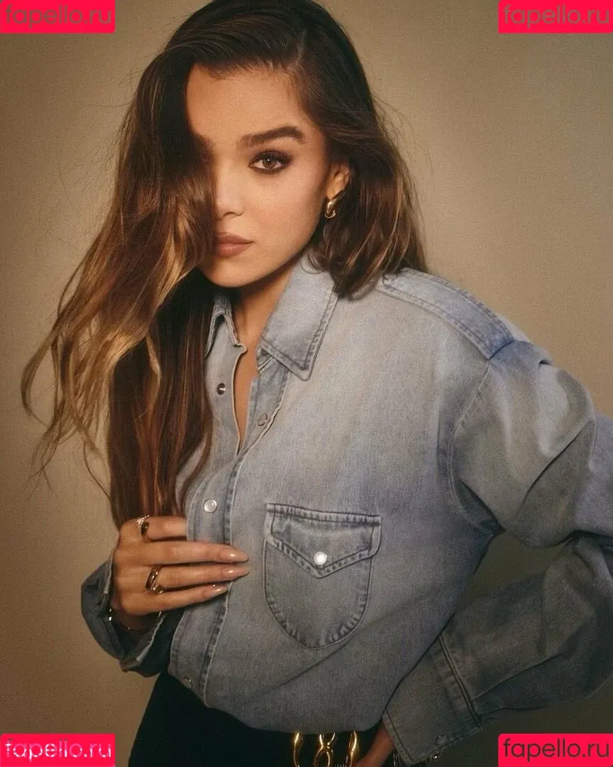Hailee Steinfeld Onlyfans Photo Gallery 