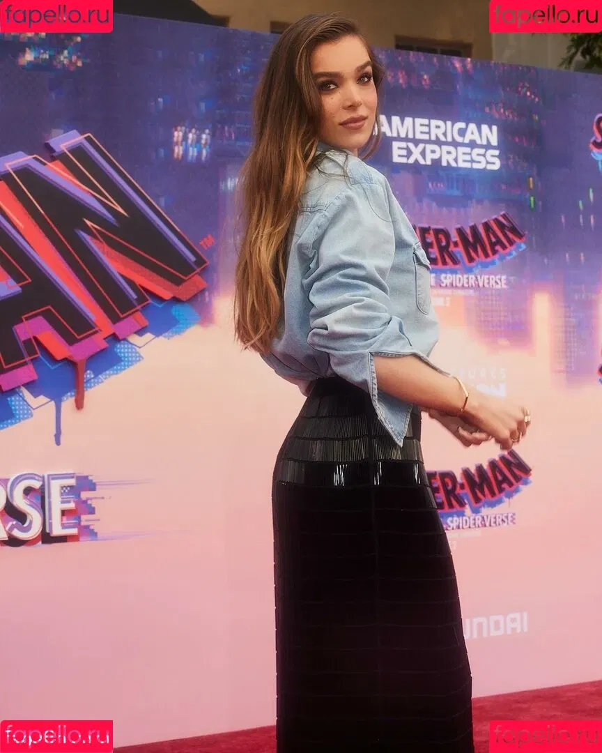 Hailee Steinfeld Onlyfans Photo Gallery 