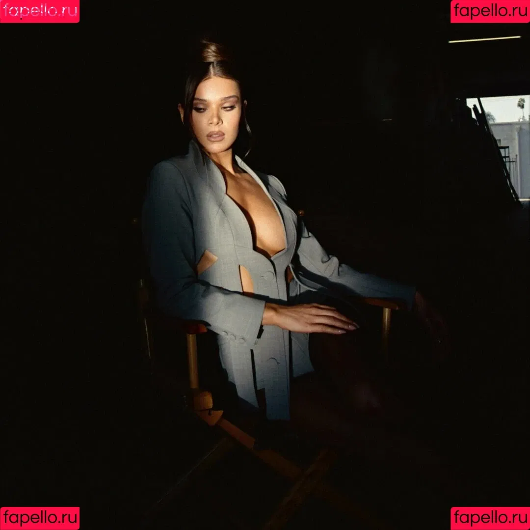 Hailee Steinfeld Onlyfans Photo Gallery 