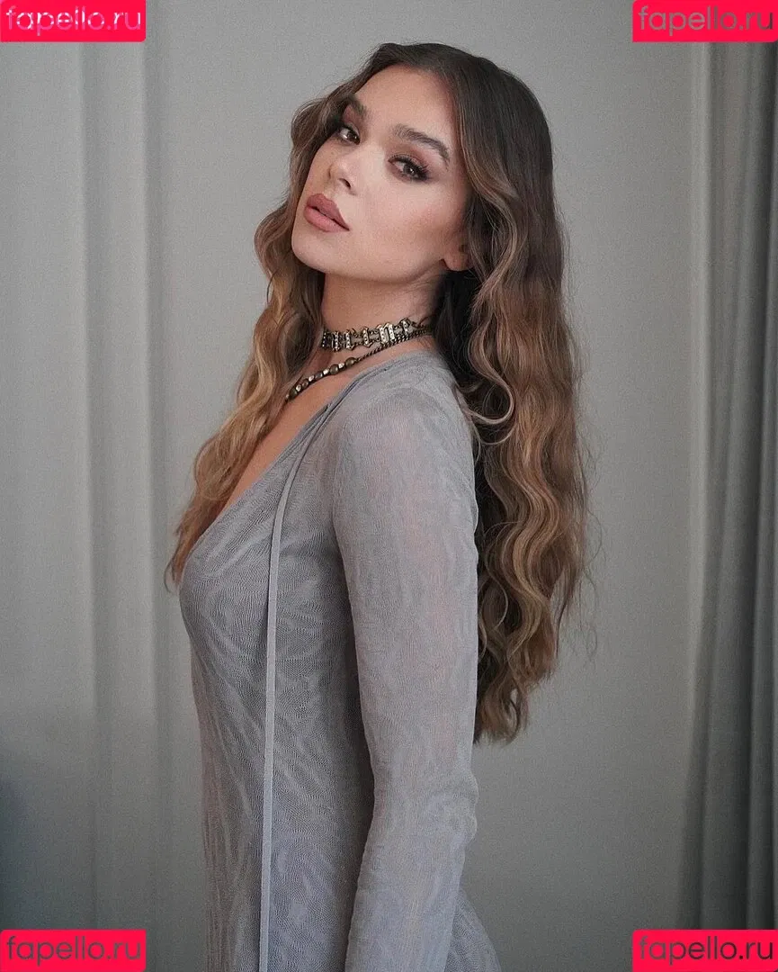 Hailee Steinfeld Onlyfans Photo Gallery 