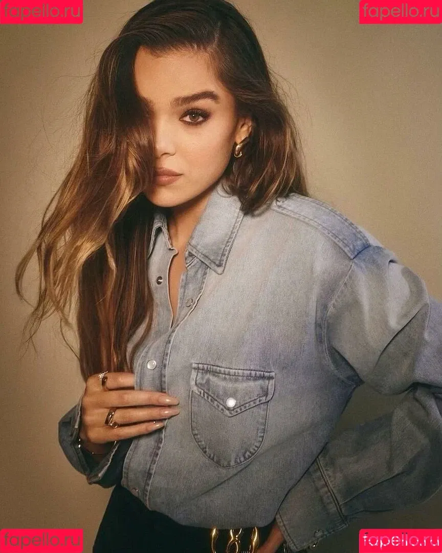Hailee Steinfeld Onlyfans Photo Gallery 