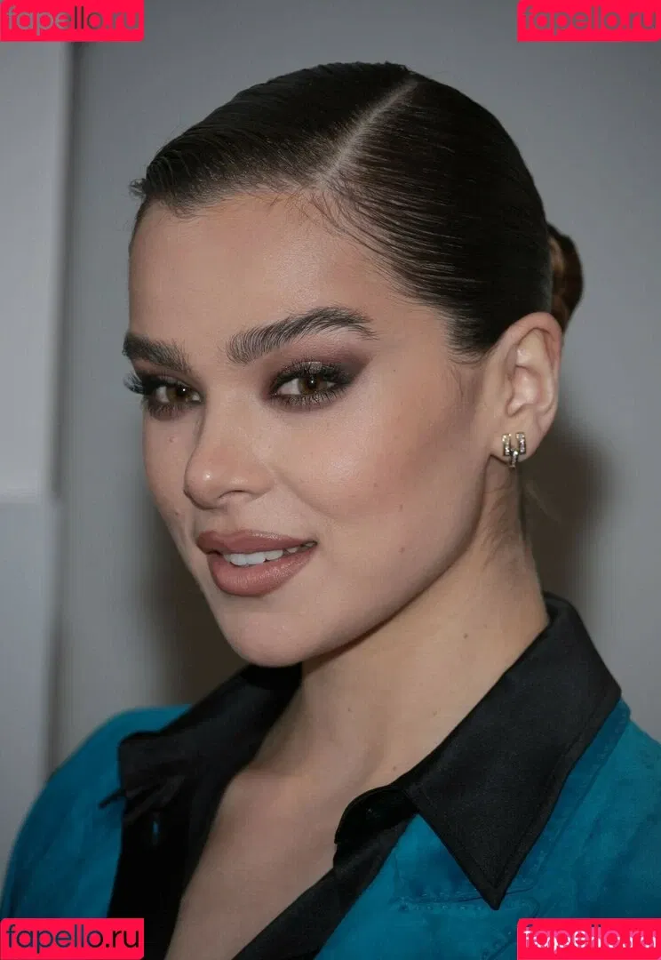 Hailee Steinfeld Onlyfans Photo Gallery 