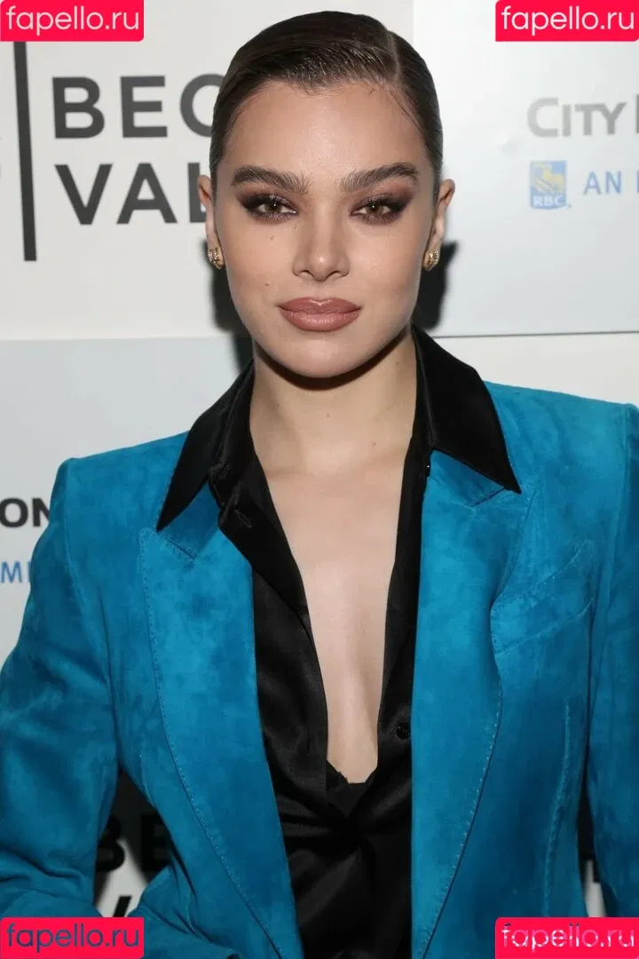 Hailee Steinfeld Onlyfans Photo Gallery 