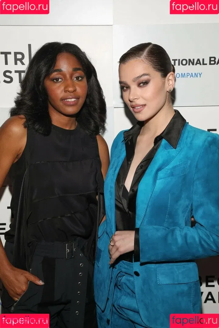 Hailee Steinfeld Onlyfans Photo Gallery 