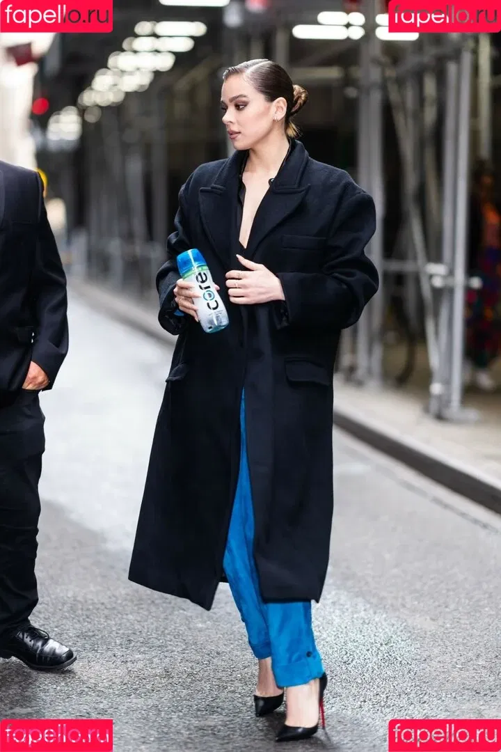 Hailee Steinfeld Onlyfans Photo Gallery 