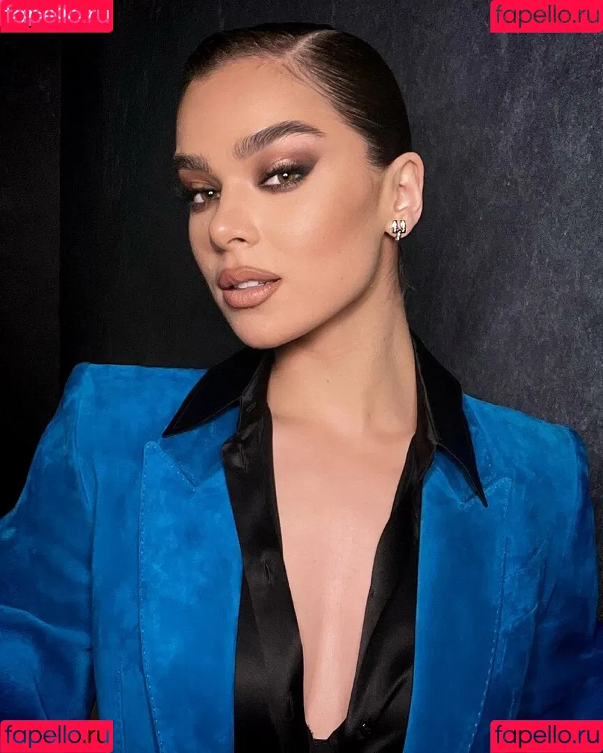 Hailee Steinfeld Onlyfans Photo Gallery 