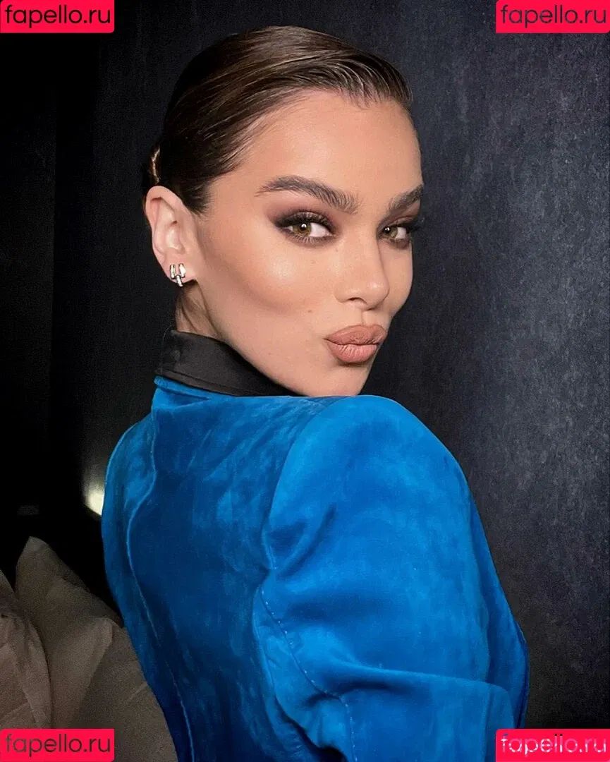 Hailee Steinfeld Onlyfans Photo Gallery 