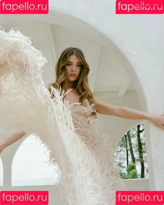 Hailee Steinfeld Onlyfans Photo Gallery 