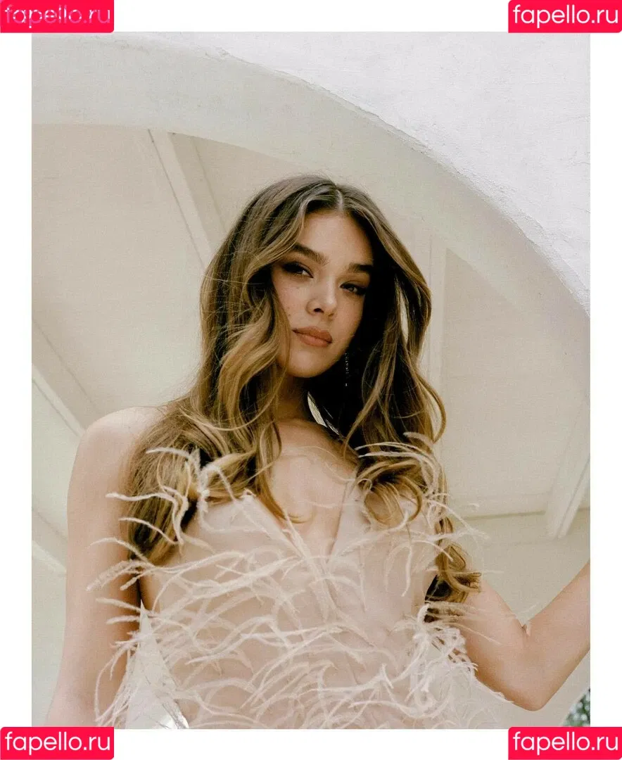 Hailee Steinfeld Onlyfans Photo Gallery 