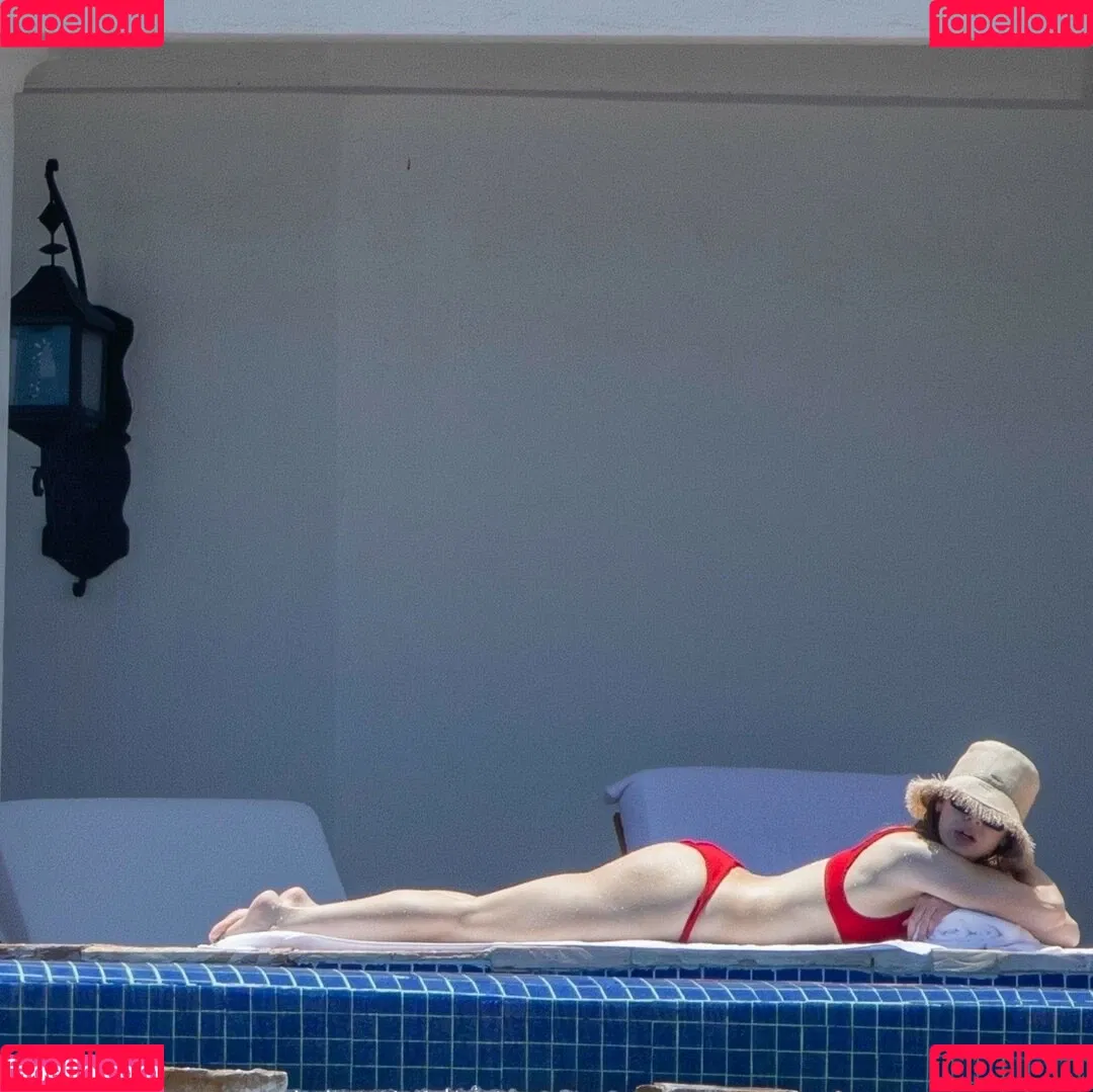 Hailee Steinfeld Onlyfans Photo Gallery 