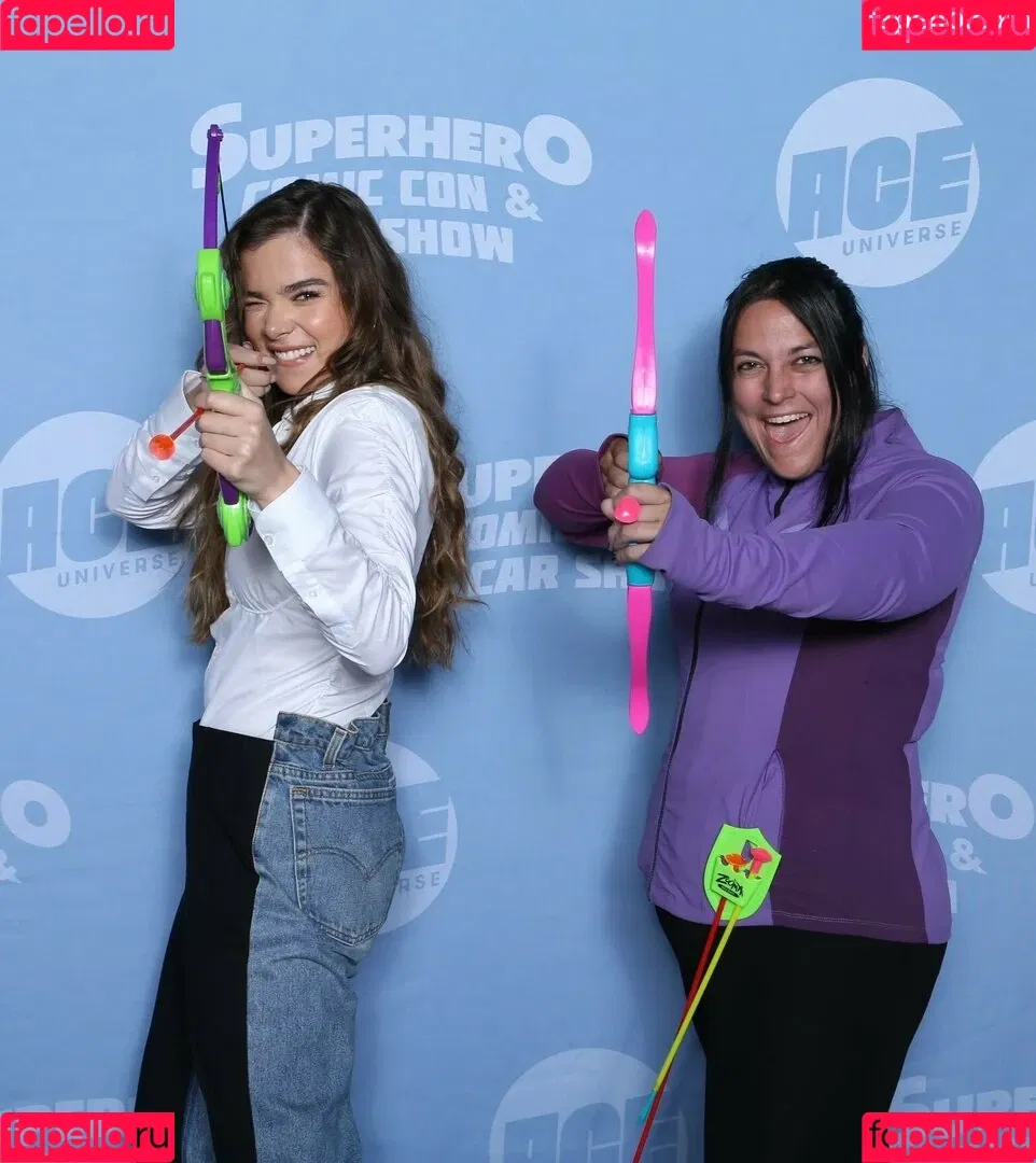 Hailee Steinfeld Onlyfans Photo Gallery 