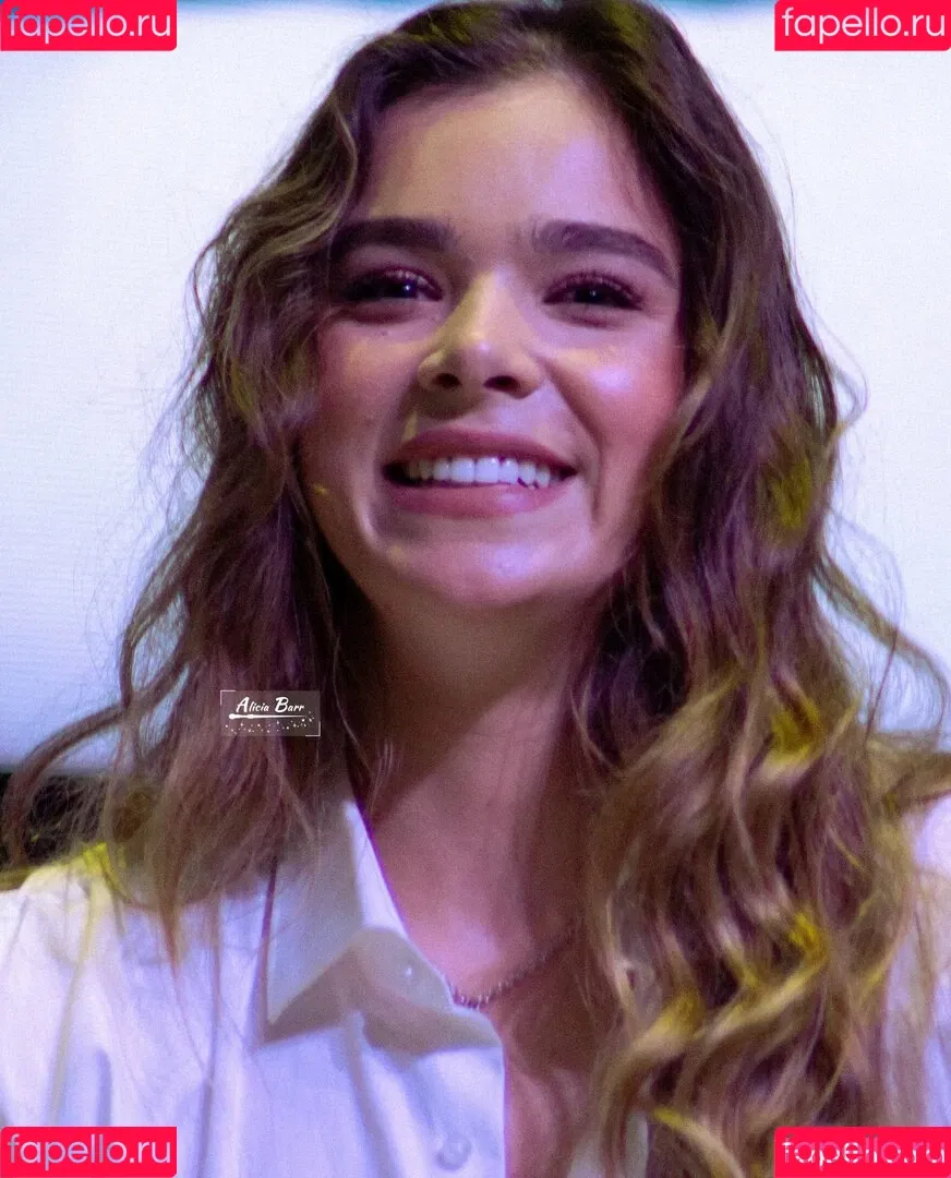 Hailee Steinfeld Onlyfans Photo Gallery 