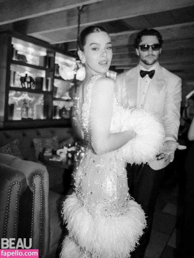 Hailee Steinfeld Onlyfans Photo Gallery 