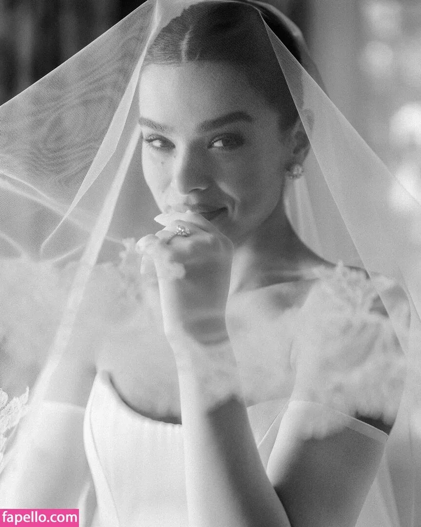 Hailee Steinfeld Onlyfans Photo Gallery 