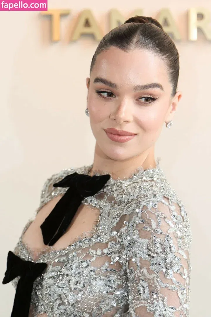 Hailee Steinfeld Onlyfans Photo Gallery 