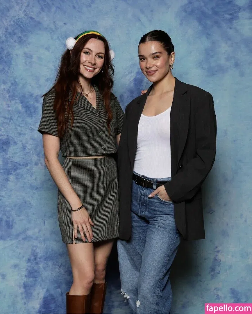 Hailee Steinfeld Onlyfans Photo Gallery 