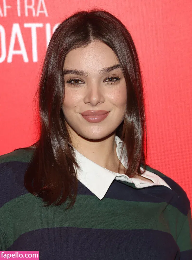 Hailee Steinfeld Onlyfans Photo Gallery 