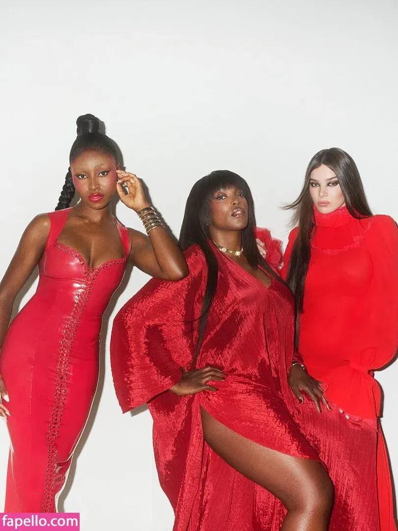 Hailee Steinfeld Onlyfans Photo Gallery 